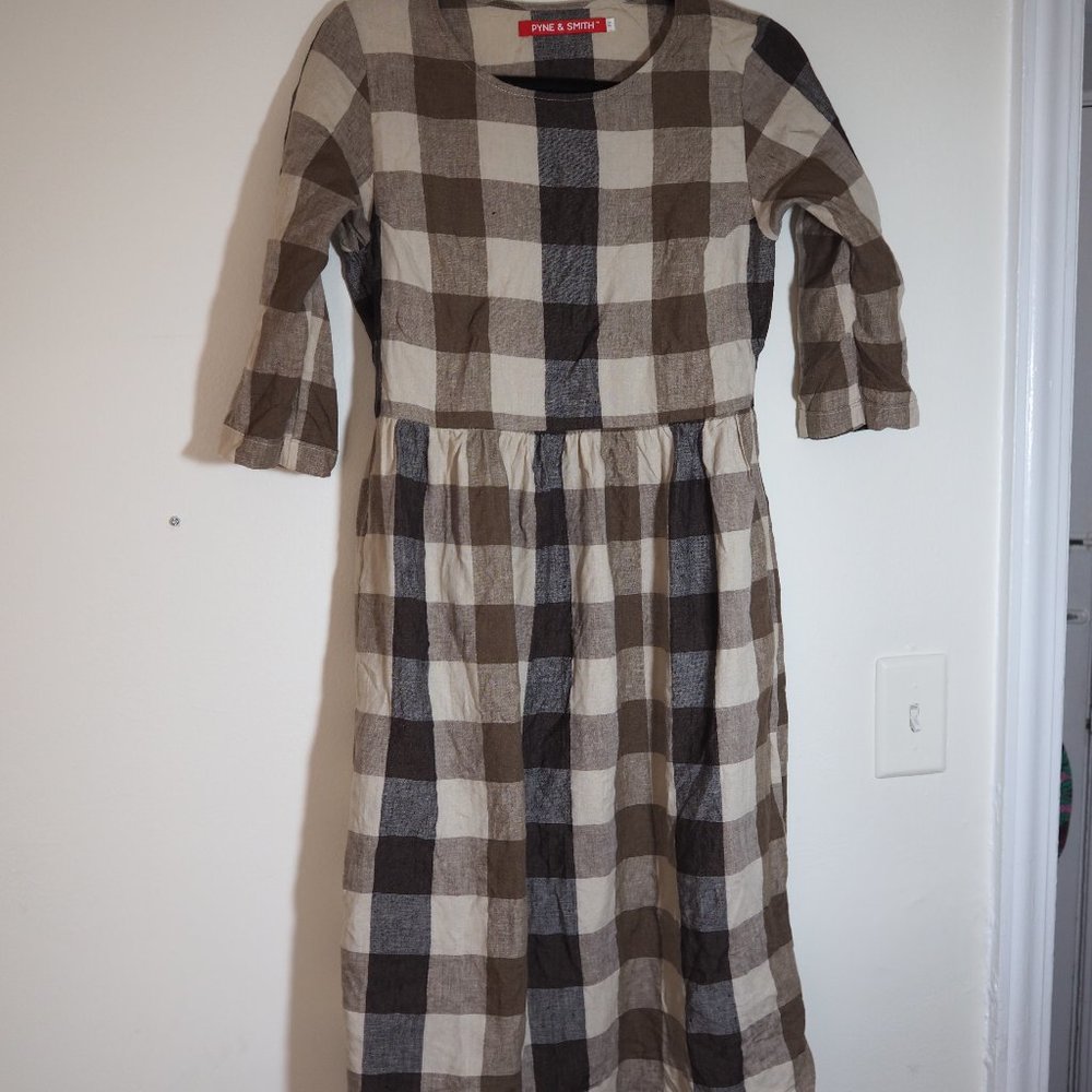 Pyne & Smith Clothiers No. 19 Dress in Plaid